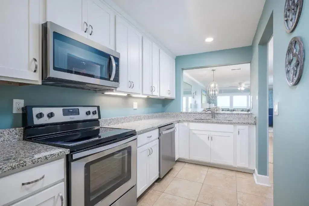 Sea Place 11205, 2 Bedrooms, Beach Front, Pool, Tennis, WiFi, Sleeps 6