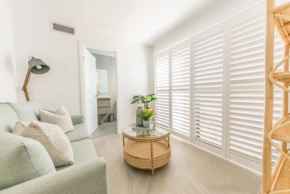 Sandcastle, 26a Winsor Street