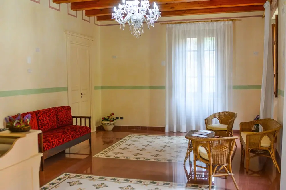 Palazzo Candida B&B