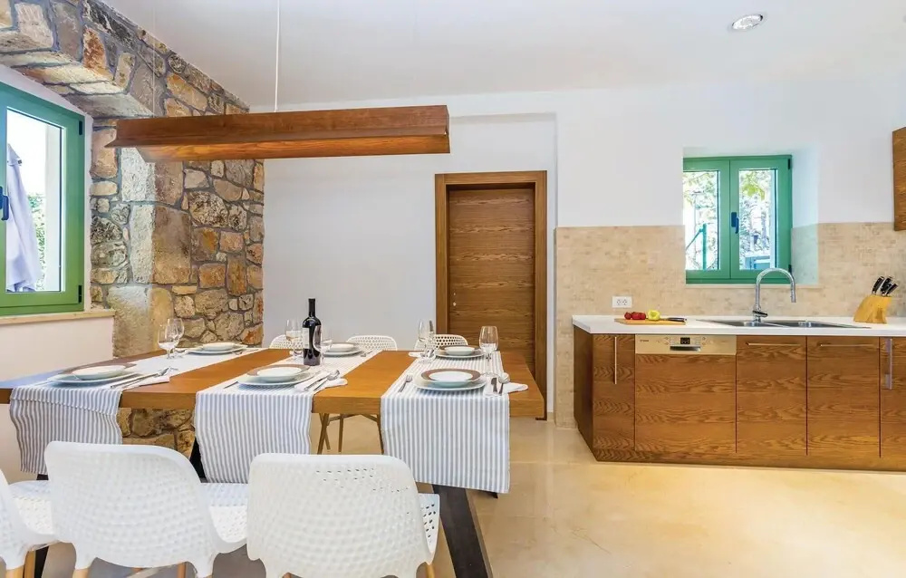 2 Bedroom Beautiful Home In Malinska