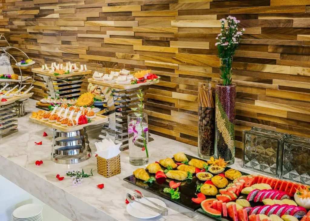 Winsuites Saigon Hotel