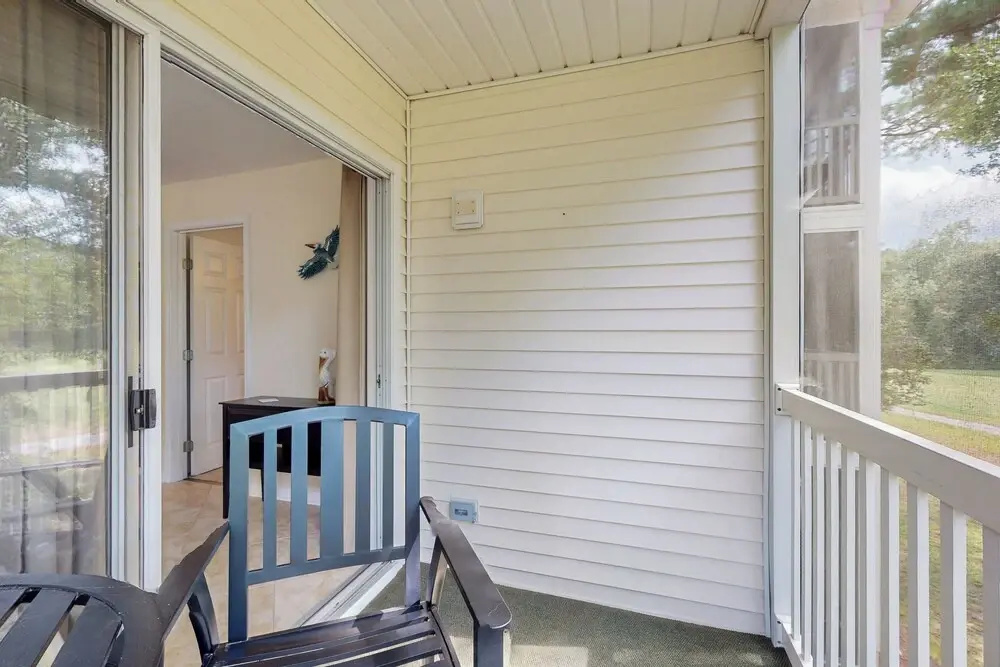 Longs Cozy Haven: Stylish, Accessible Retreat