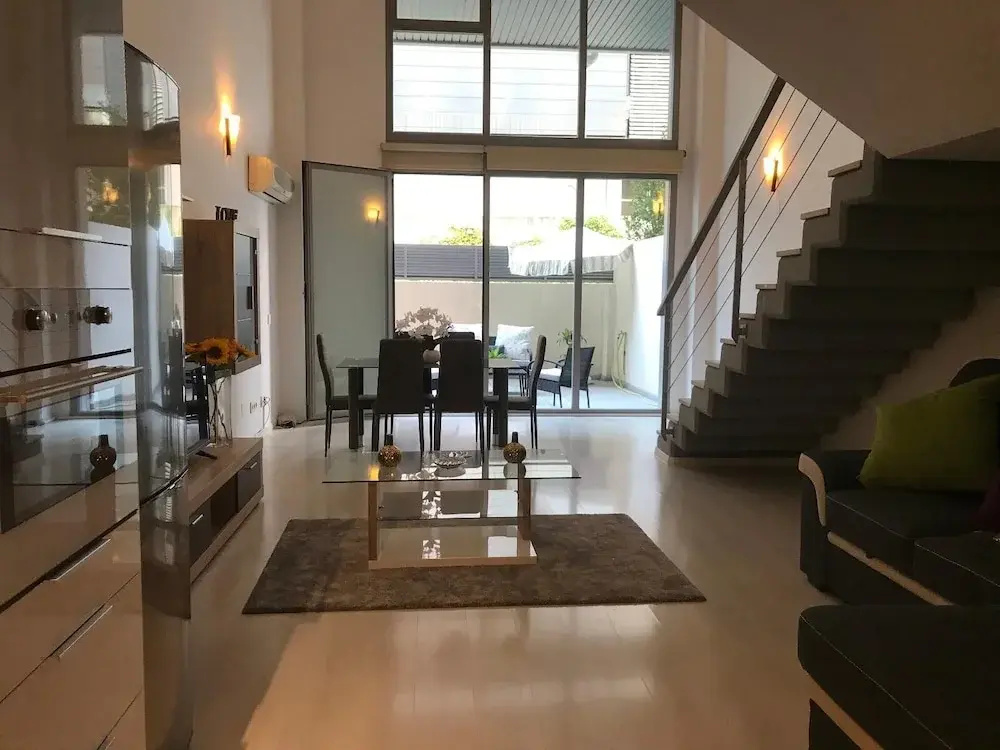 Oshun Sanchinarro Seasonal Living Lofts
