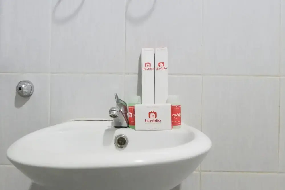 Pool View 2BR at Dian Regency Apartment