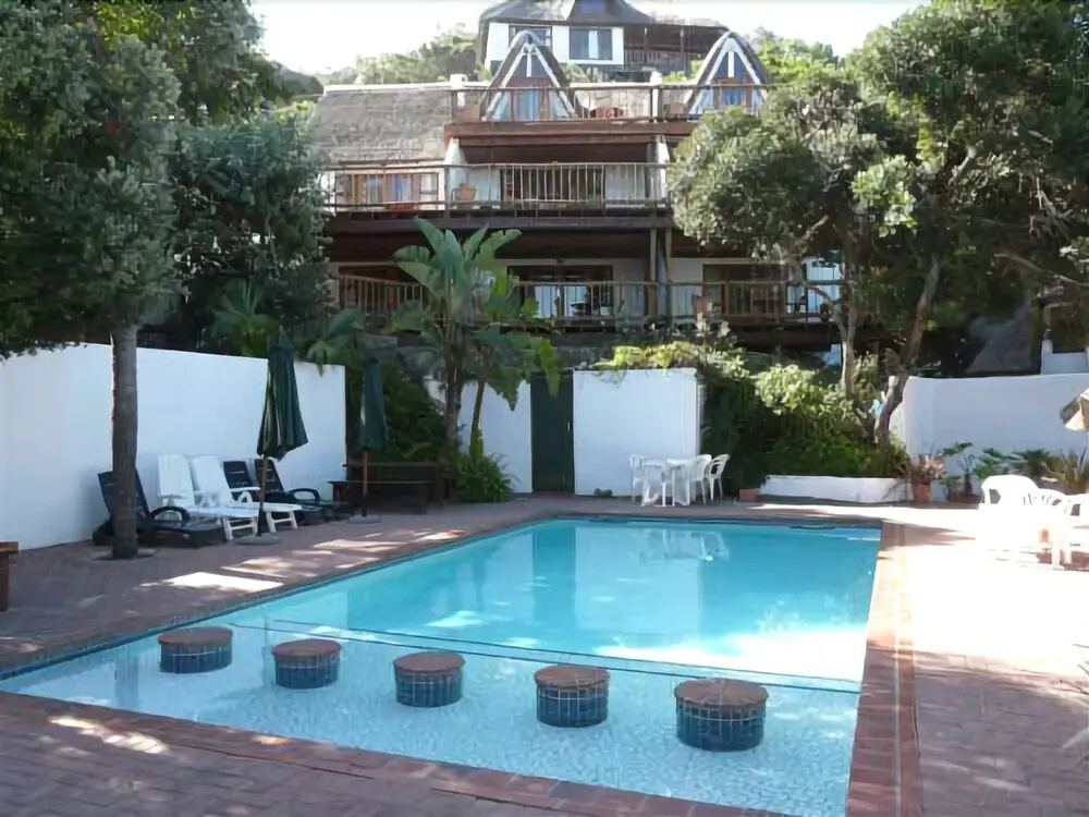 Crawfords Beach Lodge & Cabins