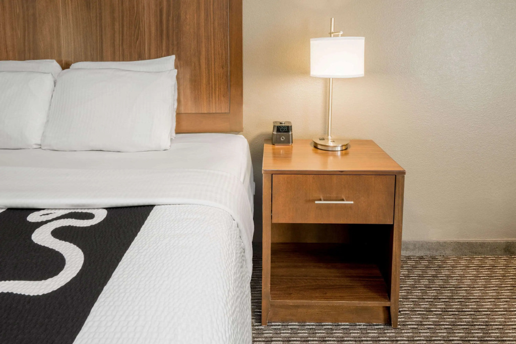 La Quinta Inn & Suites by Wyndham Fort Worth Arlington West