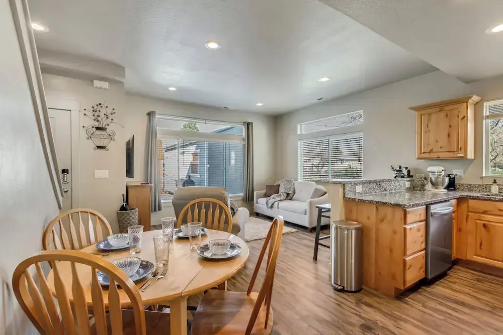 Hill Field Stays by Cloud Dream Homes