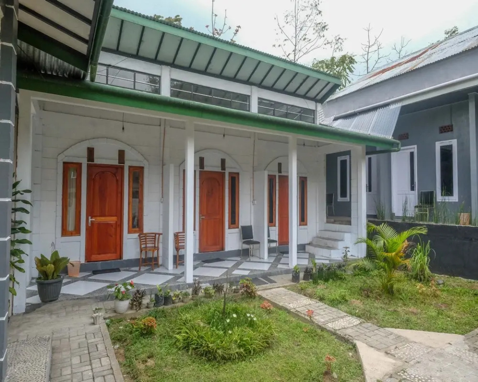 RedDoorz Syariah @ Jalan Dieng Wonosobo 2