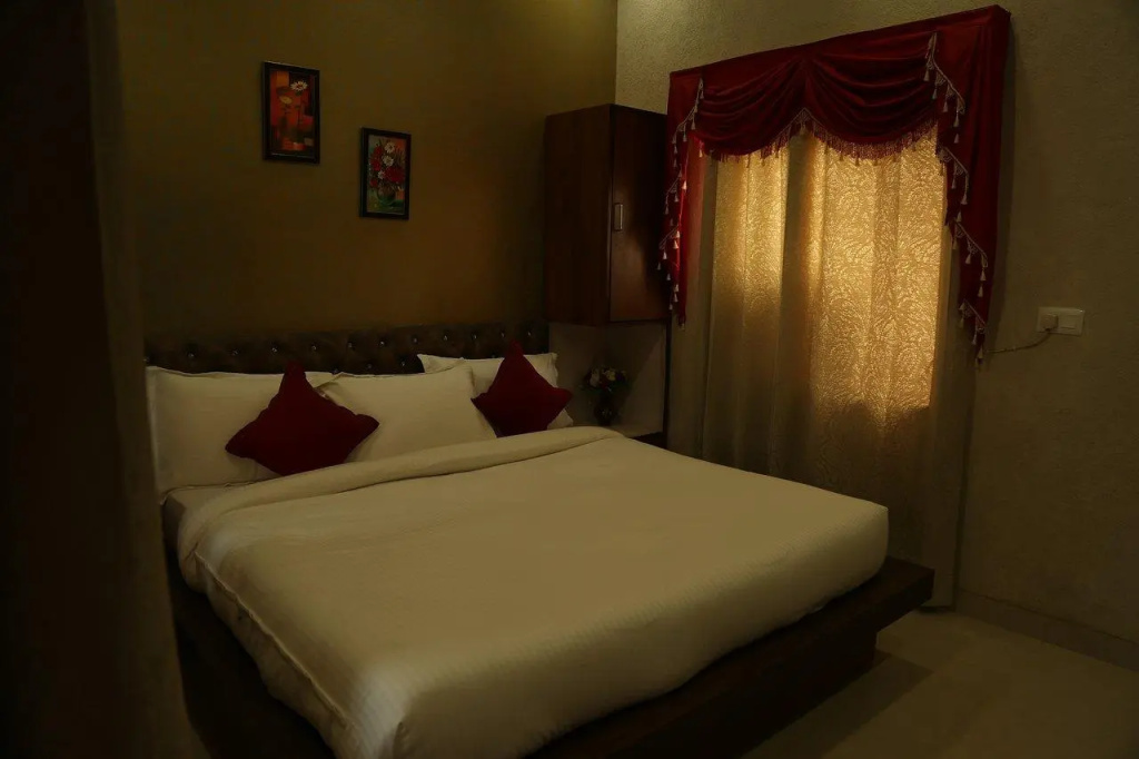 Van Chhavi Resort