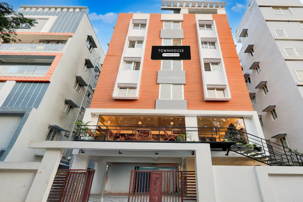Townhouse MVP Sector With Kailasagiri Hill View