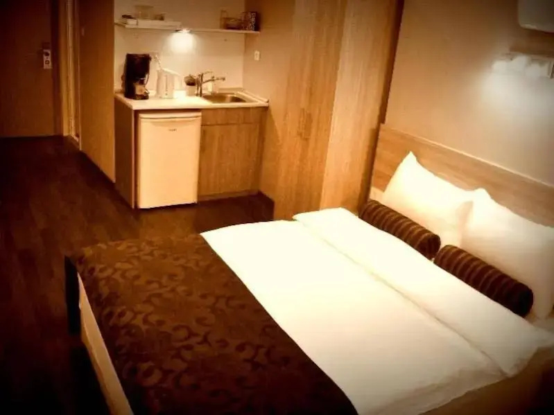 Apartment w/ New Furnitures Next to Istiklal Street and Taksim Square
