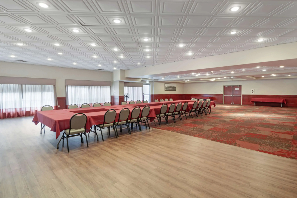 Best Western High Road Inn