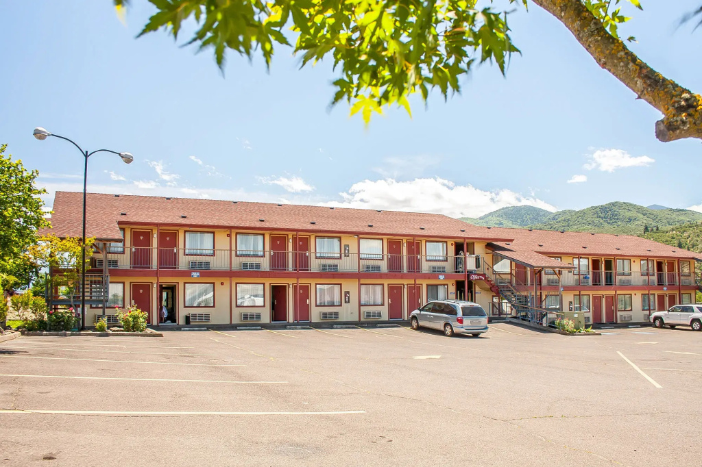 Ashland Valley Inn