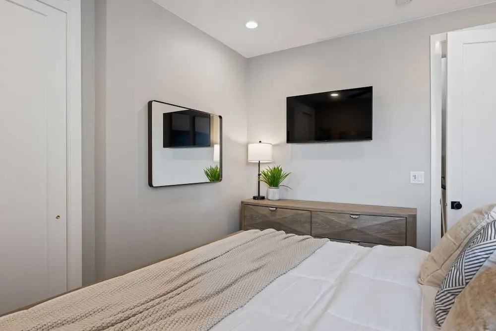 Rock Creek At Desert Color 5 Bedroom Townhouse