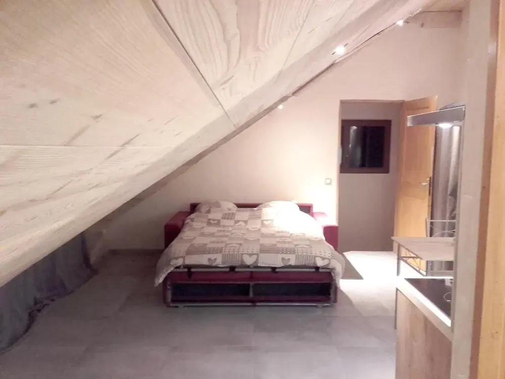 Studio in Saint-jean-d'arves, With Wonderful Mountain View, Furnished