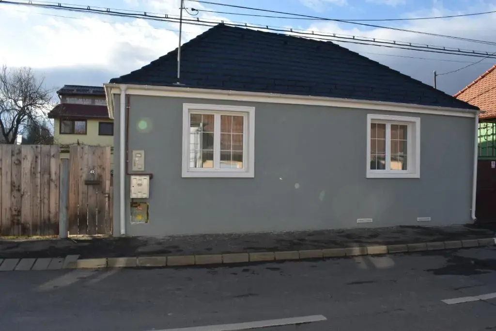 FLH - Grandparent\s House- A small beautiful house