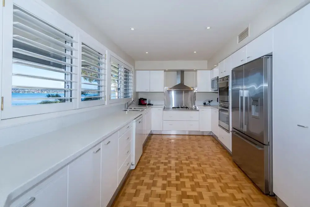Waterfront Wonderland 41 Foreshore Dr stunning house with a lift linen Wi Fi and ducted air conditioning