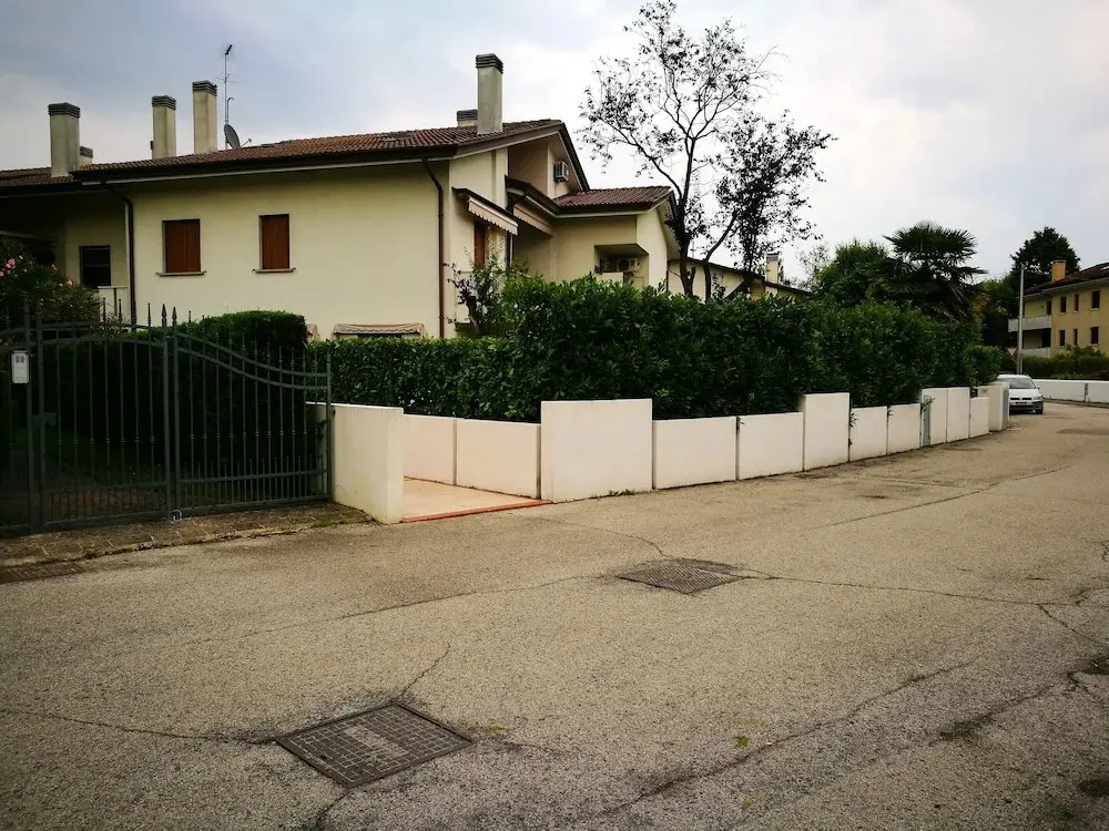 Studio in Dosson di Casier, With Enclosed Garden and Wifi - 42 km From