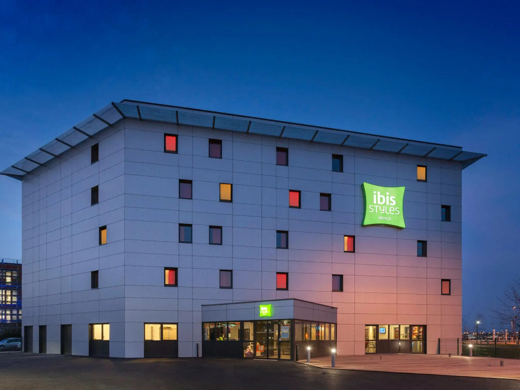 ibis Styles Romans-Valence Gare TGV
