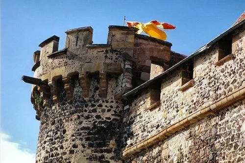 Château royal de Saint-Saturnin