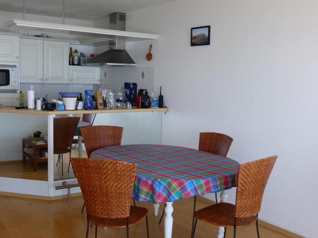 Appartement Les Sables-d'Olonne, 3 pièces, 5 personnes - FR-1-325-55