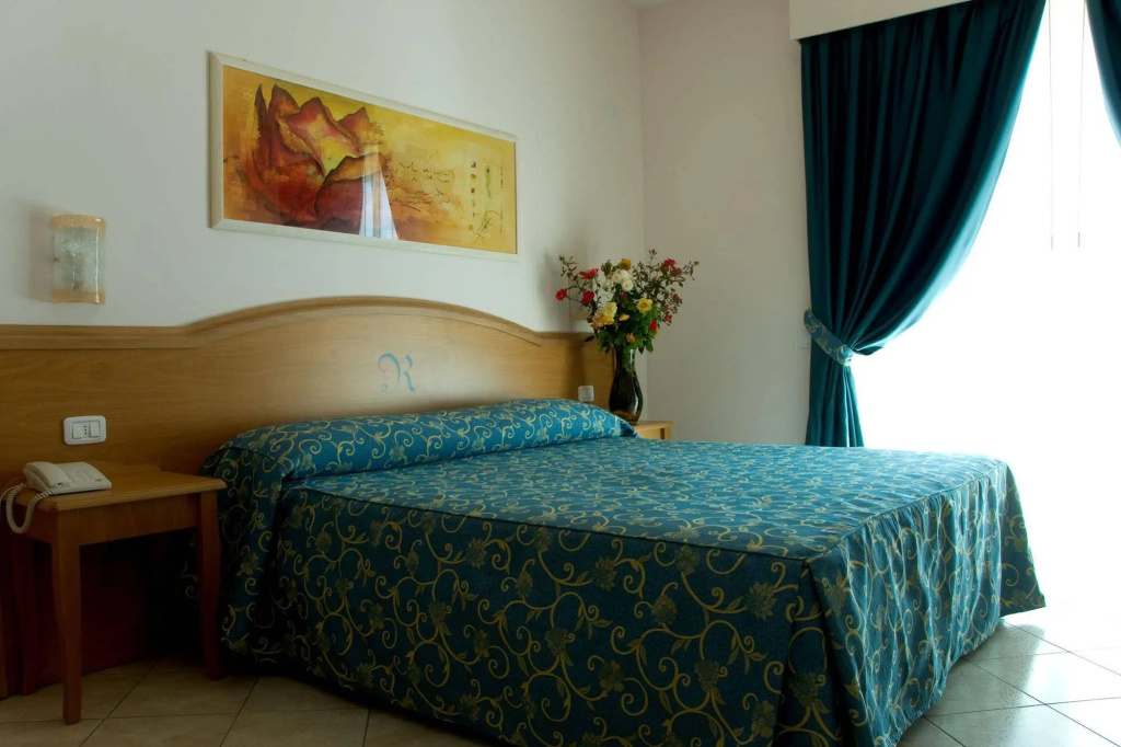 Roses Hotel