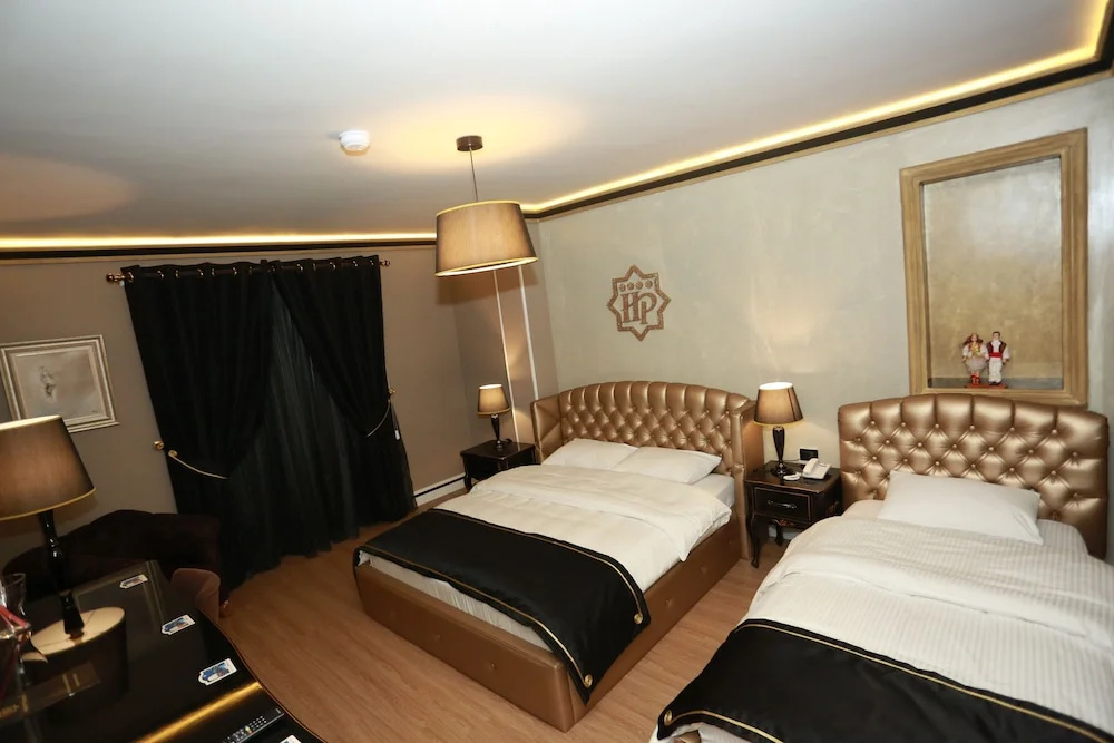 Hotel Hymetis Palace
