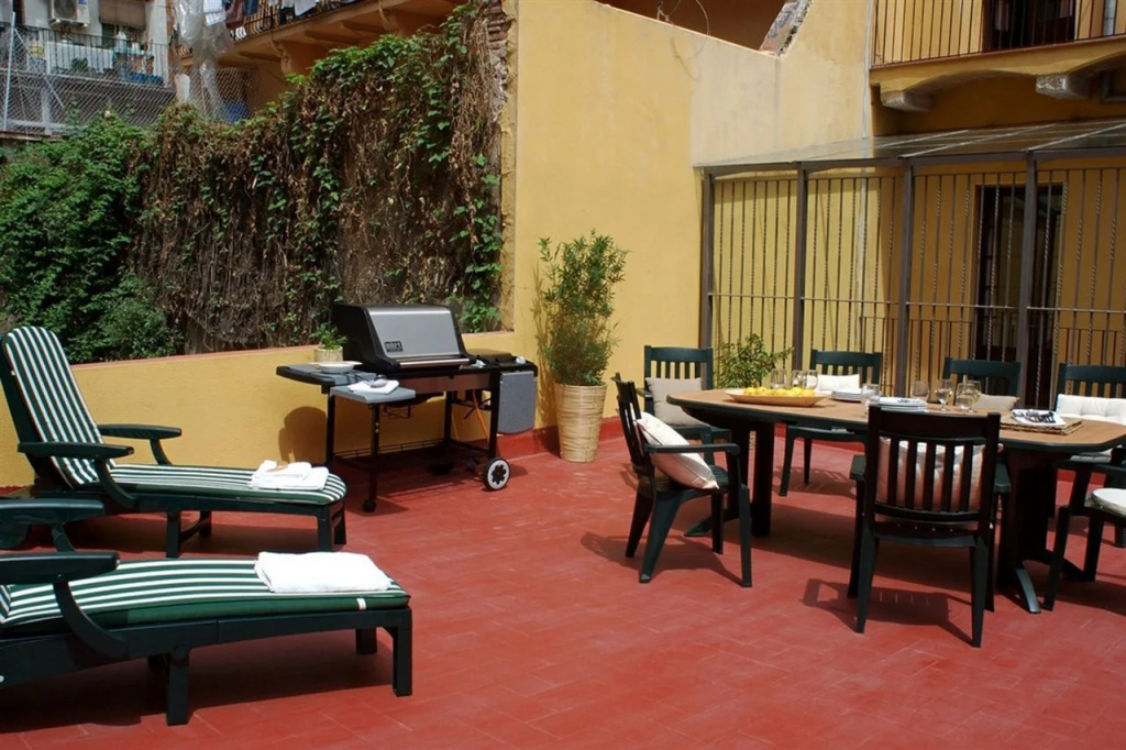 AinB Las Ramblas-Guardia Apartments