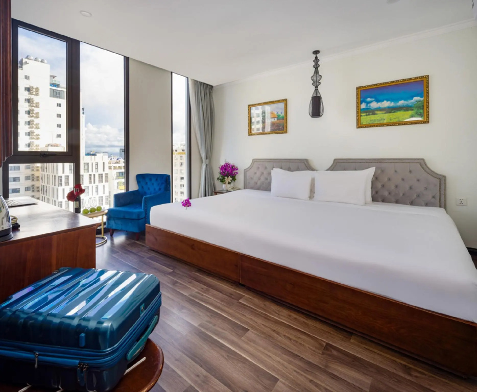 Menora Premium Da Nang