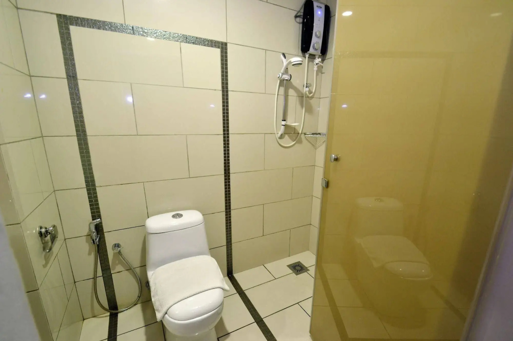 First Residence Hotel