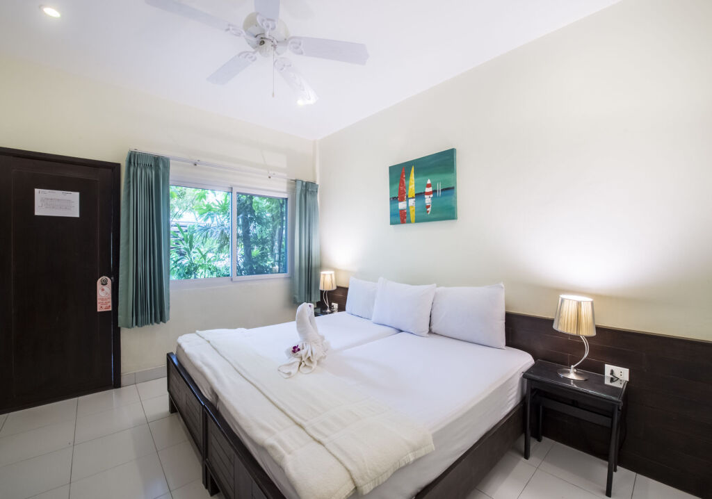 Lokal Phuket "Former K-Hotel" - SHA Extra Plus