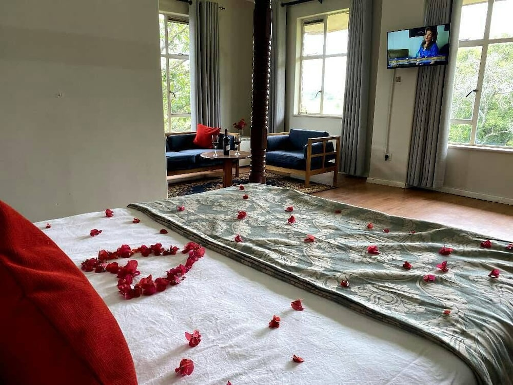 Brondesbury Park Hotel