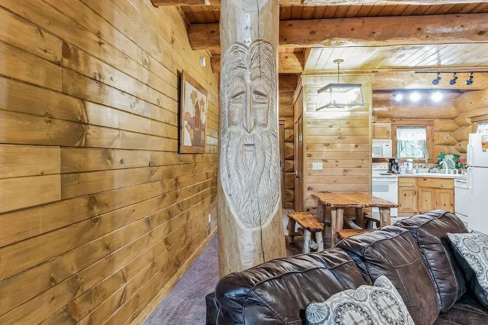 Royal Views - Private Mountain Top Cabin 2 Bedroom Cabin by Heavenly Views Resort