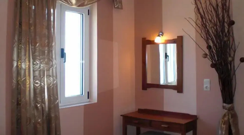 Nostalgia Apartments