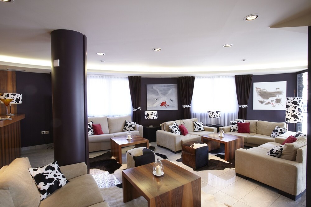 Hotel MU