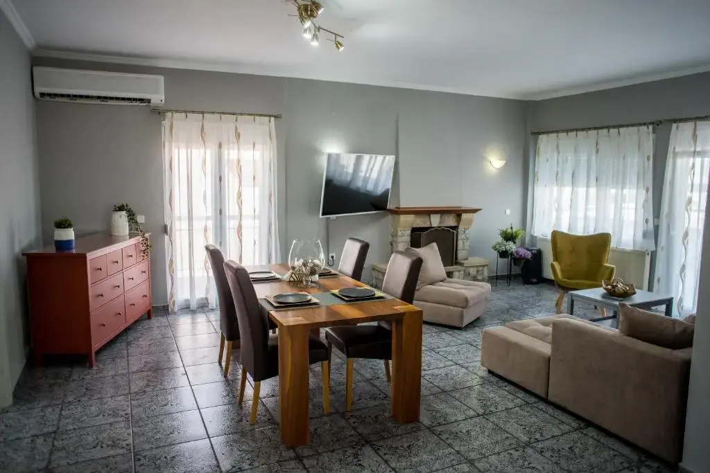 Preveza Mythos Suite we speak, English, Deutsch and Italian