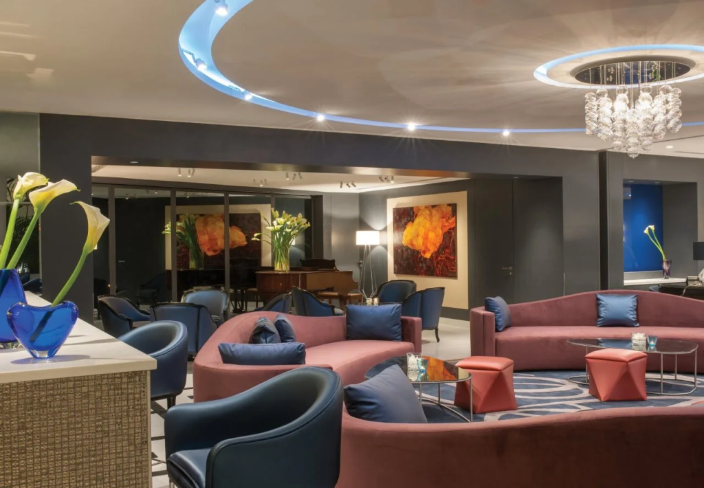 Le Bristol Hotel