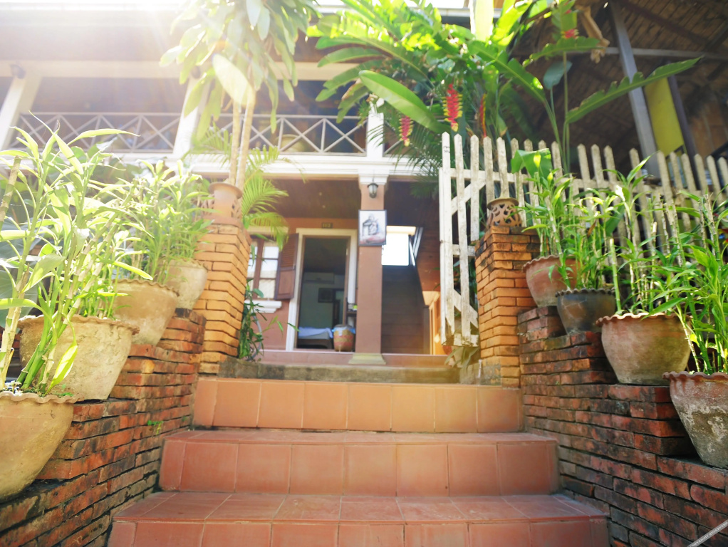 Sokmisay Guest House