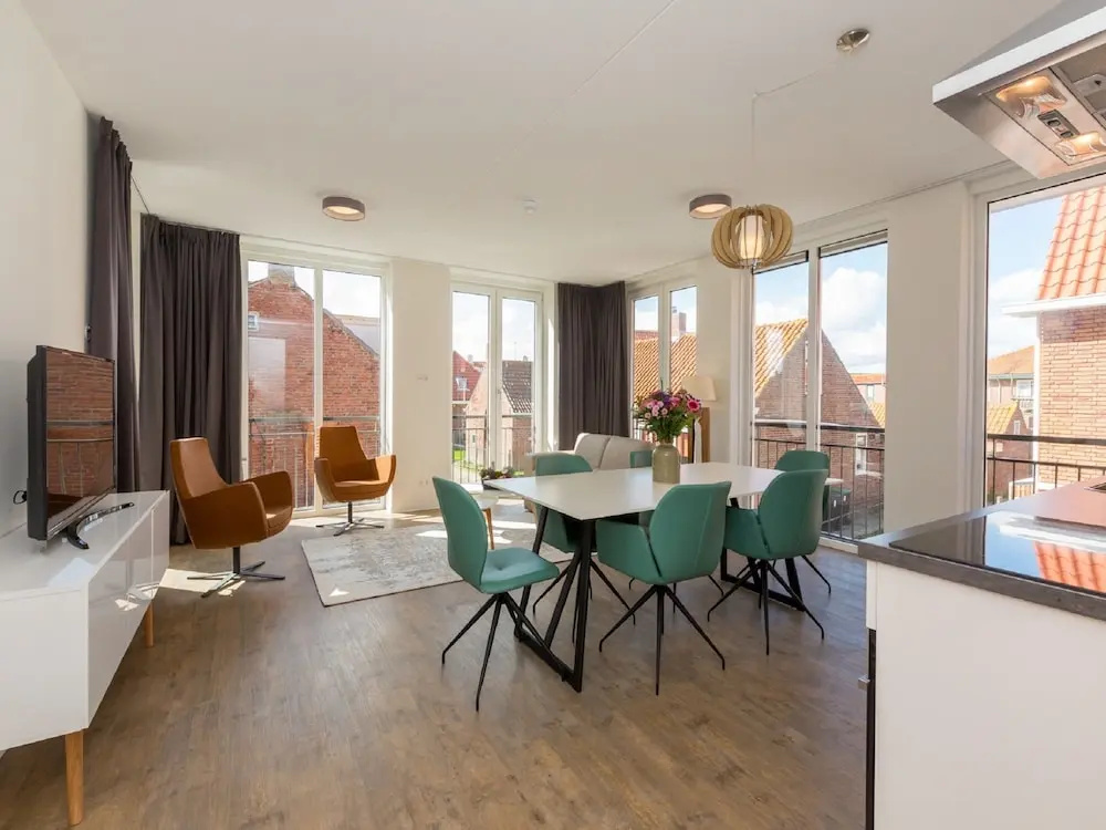 Luxury 6-person Apartment Near Zoutelande Beach