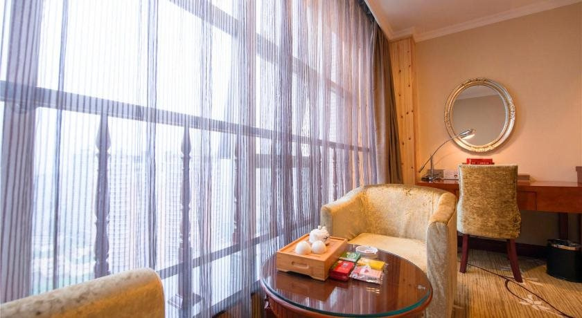 River Romance Hotel