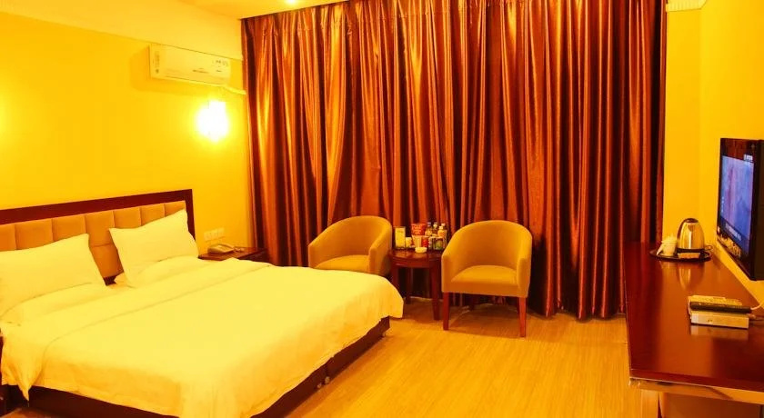 Dujiangyan Spring Business Hotel