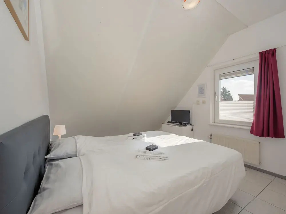 Detached villa with microwave, 1 km. from the sea and beach