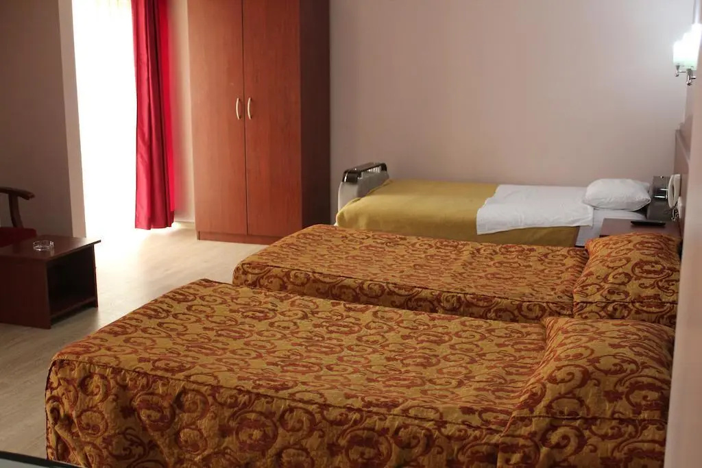 Kaya Hotel