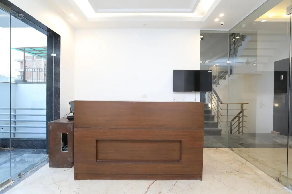 Collection O 41367 Hotel Ls21