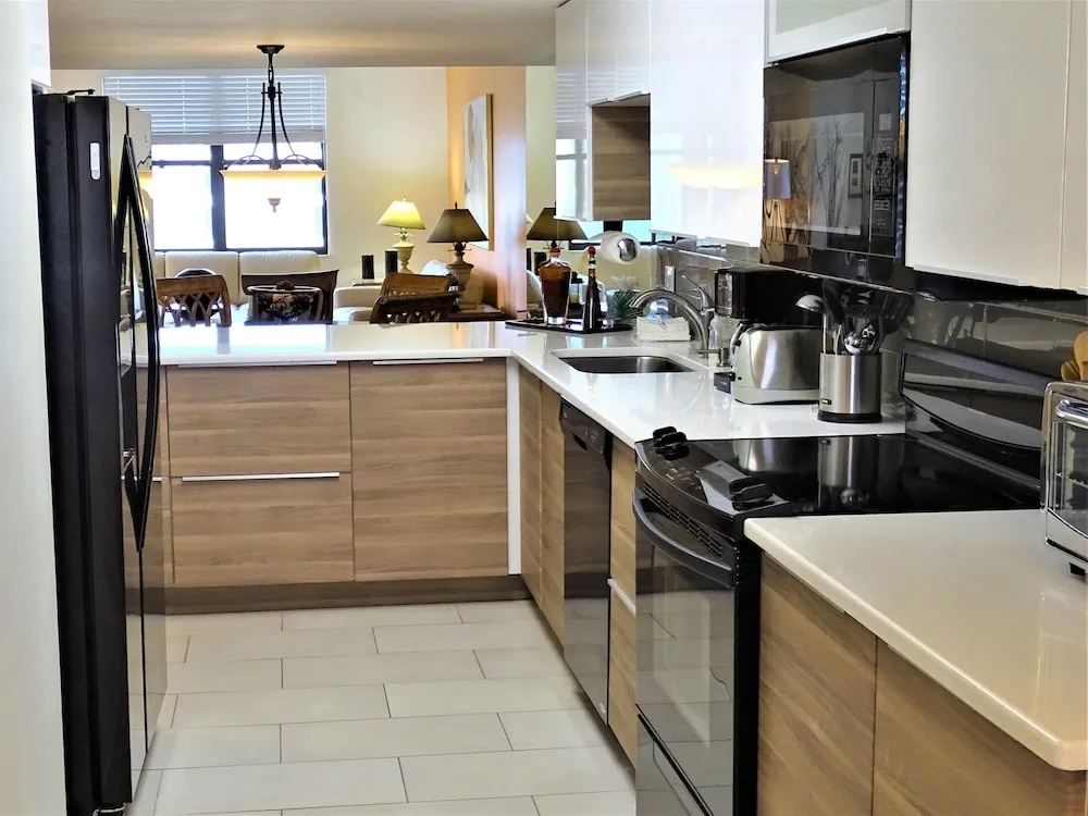 Gulf And Bay Club- B508 Beautiful Unit! 2 Bedroom Condo