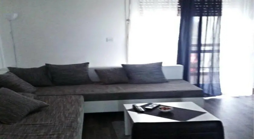 Modern Split Apartment
