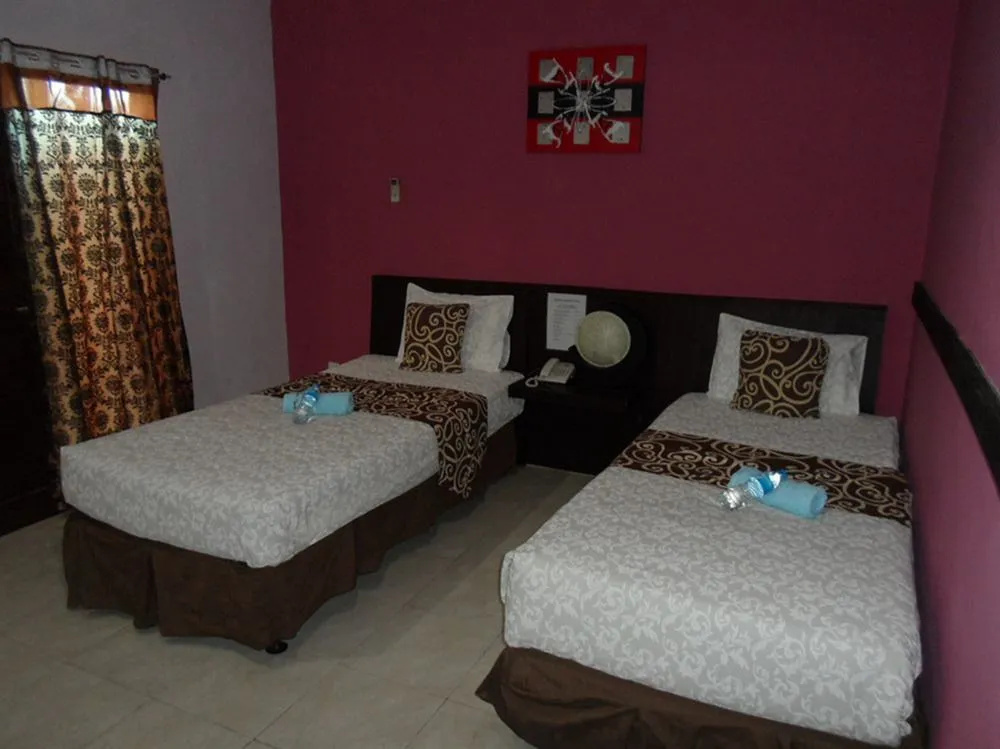 Capital O 1666 Grand Pudjawan Hotel