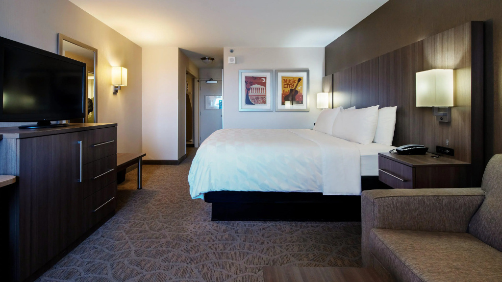 Holiday Inn Nashville - Vanderbilt - Dwtn by IHG