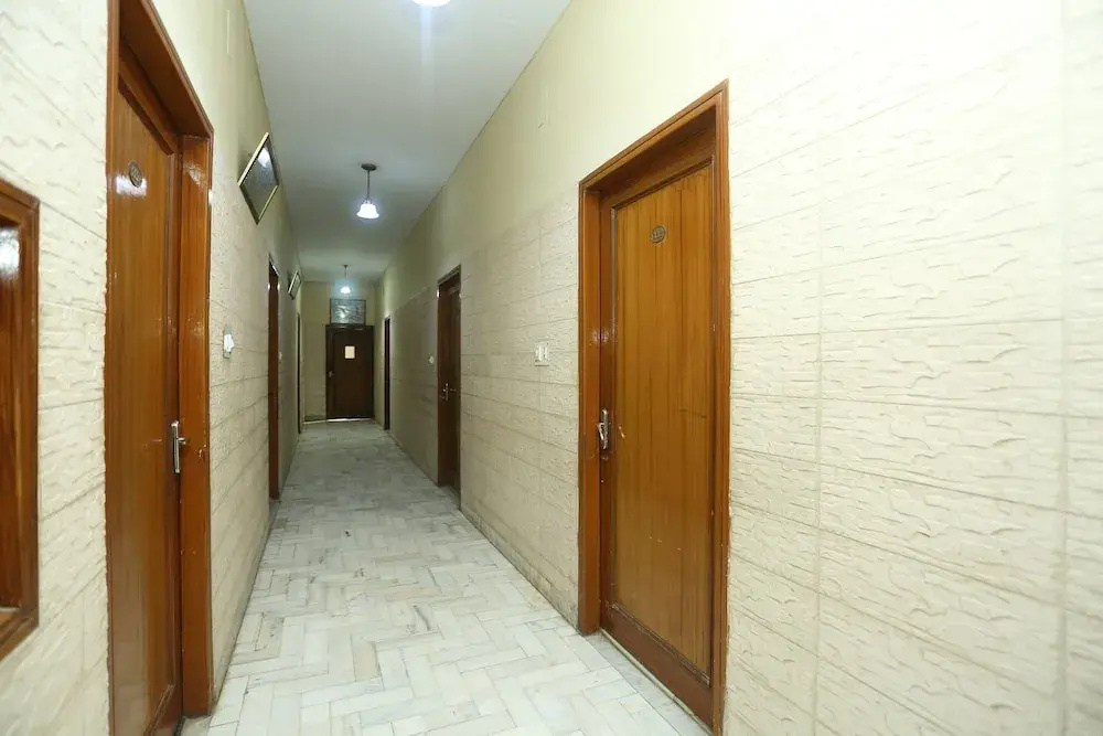 Super Collection O Mathura Near Railway Station