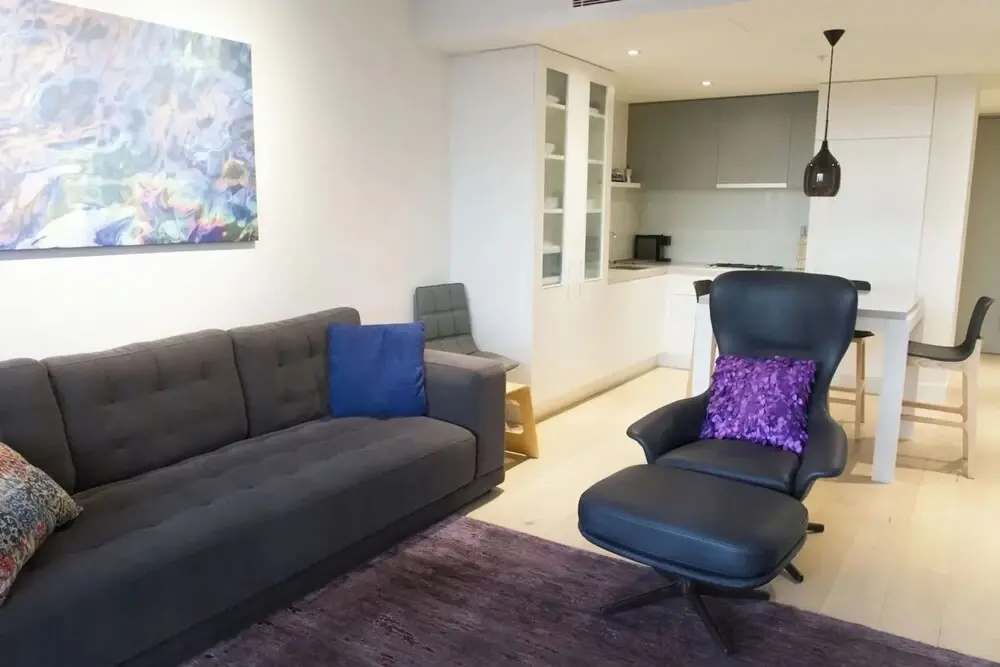 Modern + Spacious 2bd/2bath - Stunning City Views!